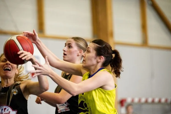 basketball players action
